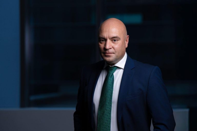 Refinanțare credite ipotecare cu perioadă mai lungă: avantaje și riscuri